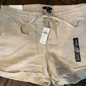 NWT Gap Shorts, size 6